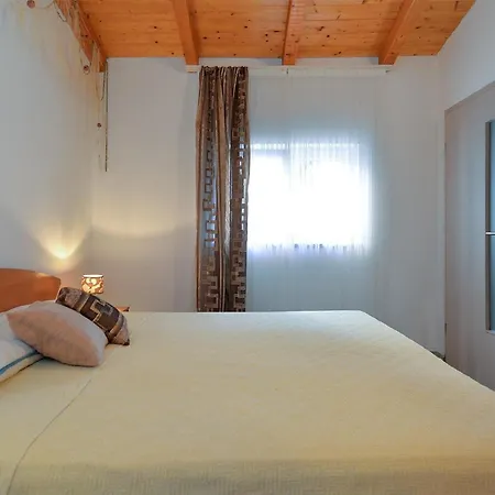 Apartment Fuer 4 Personen Ca 26 Qm In Pomer, Istrien Istrische Riviera *