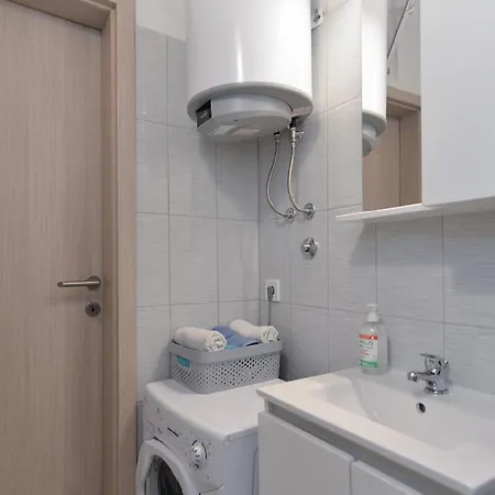 Apartment Fuer 4 Personen Ca 26 Qm In Pomer, Istrien Istrische Riviera Pomer