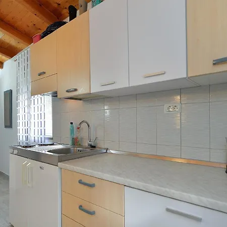 Apartment Fuer 4 Personen Ca 26 Qm In Pomer, Istrien Istrische Riviera